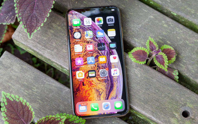 iPhone XS Max Review: Supersize Me