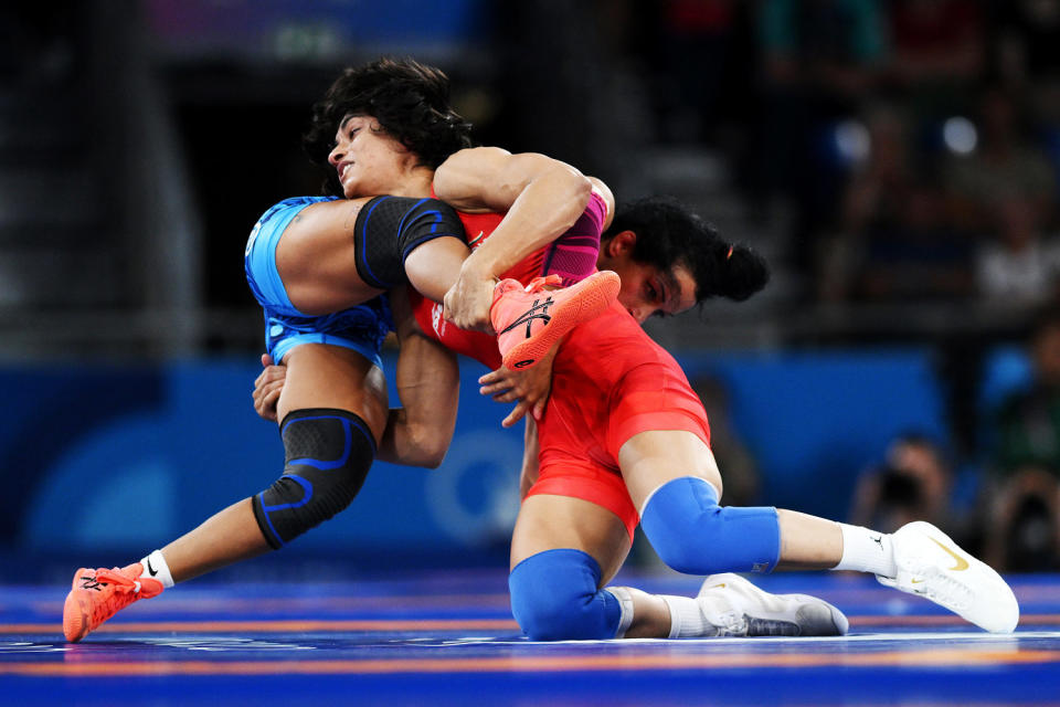 Vinesh Phogat wrestles against Yusneylis Guzman Lopez  (David Ramos / Getty Images)