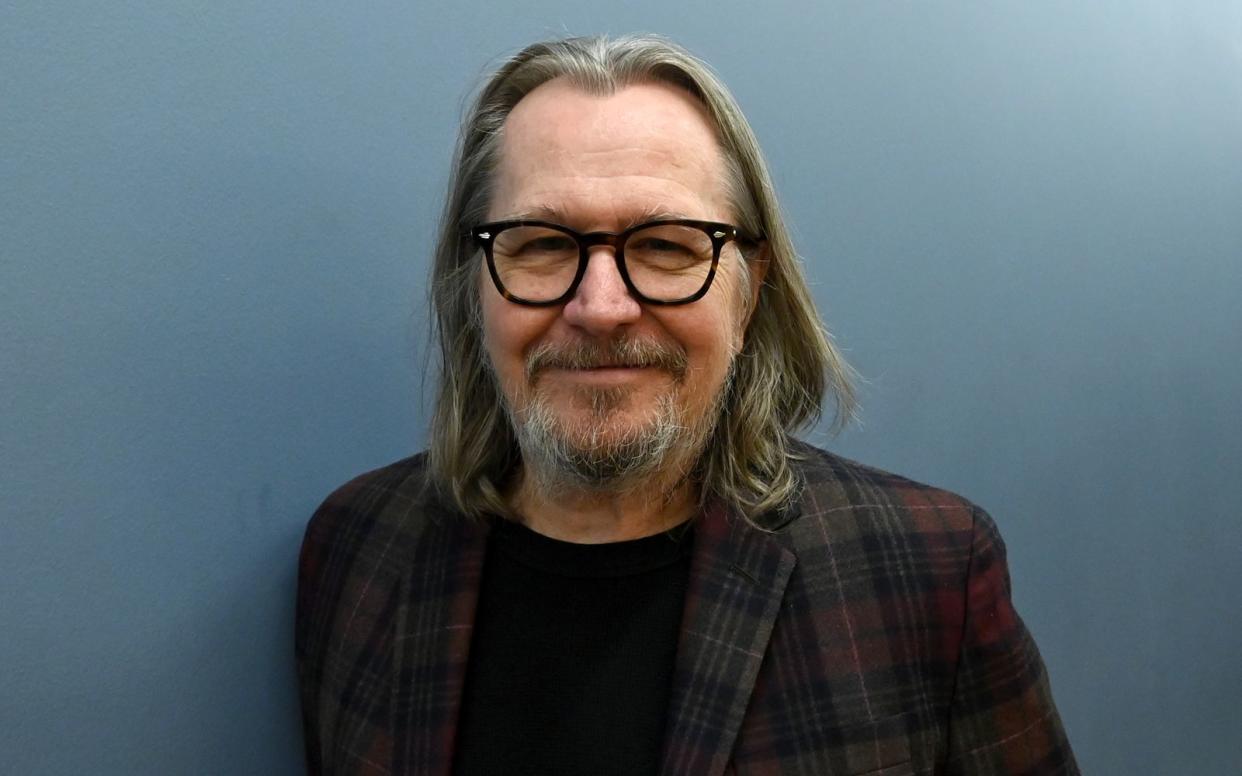 Schauspieler Gary Oldman war zu Gast im Podcast von Josh Horowitz und sprach über seine Zeit bei "Harry Potter". (Bild: 2022 Getty Images/Kate Green)