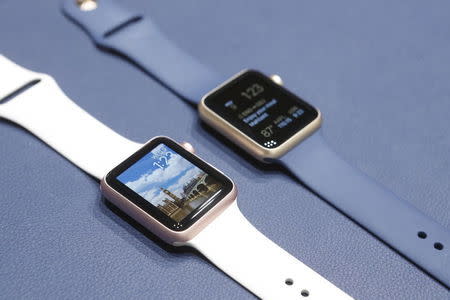 Apple Watches in new colors are displayed during an Apple media event in San Francisco, California, September 9, 2015. REUTERS/Beck Diefenbach