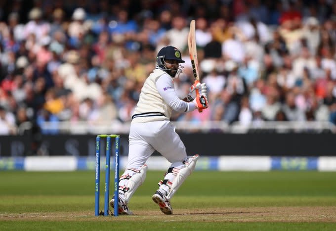 Ravindra Jadeja 2000 Test runs