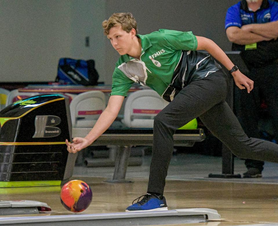 Andrew Weimer rolls for Fort Myers High School during the state bowling championships at Boardwalk Bowl Entertainment Center in Orlando on Thursday, Nov. 2, 2023. [PAUL RYAN / CORRESPONDENT]