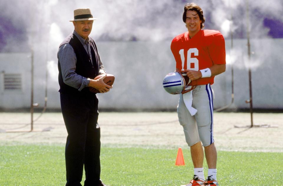 Gene Hackman and Keanu Reeves in "The Replacements"