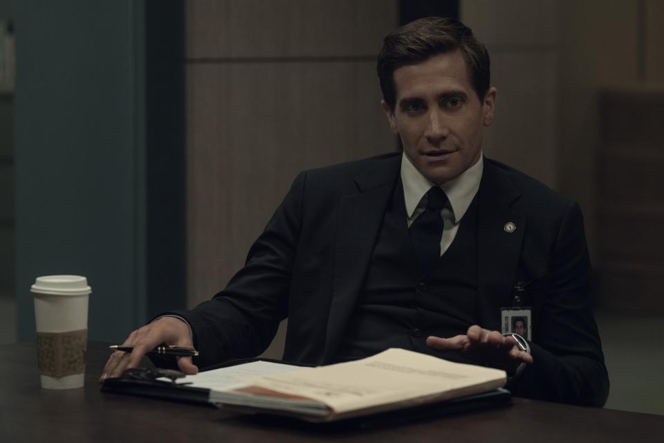 Jake Gyllenhaal suelta su vena pasional y rabiosa en su interpretación en la adaptación de 'Se presume inocente'. (Cortesía de Apple TV+)