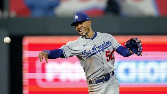 MOOKIE BETTS MADE A STRONG STATEMENT WITH SHIRT BEFORE ALL-STAR