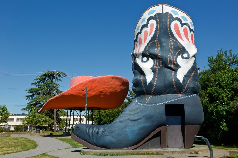 Hat ‘n’ Boots (Seattle)