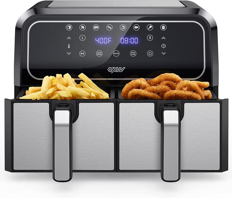 Innsky 8QT Air Fryer Oven with 2 Baskets. Image via Amazon.