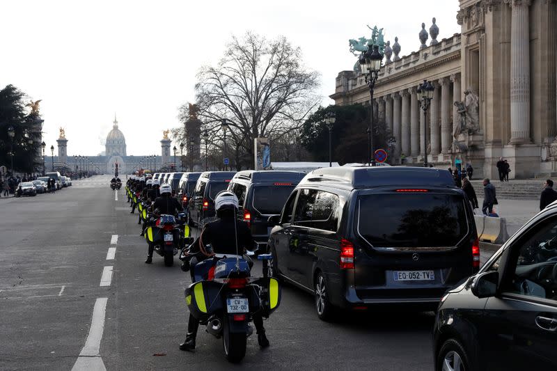 National ceremony in Paris to pay respect to the thirteen French soldiers killed in Mali