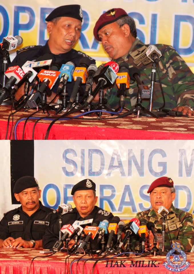 Inspector General of Police Ismail Omar and Armed Forces chief General <span class="st">Zulkifeli Mohd Zin at a press conference on Ops Daulat.<br></span>