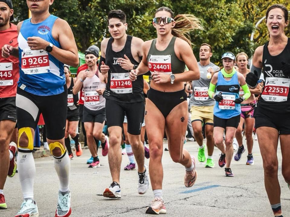 Sarah Bohan in stride during the 2023 Chicago Marathon.