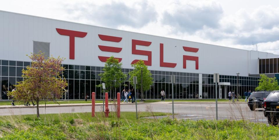 tesla gigafactory 2 on south park avenue in buffalo, ny, usa