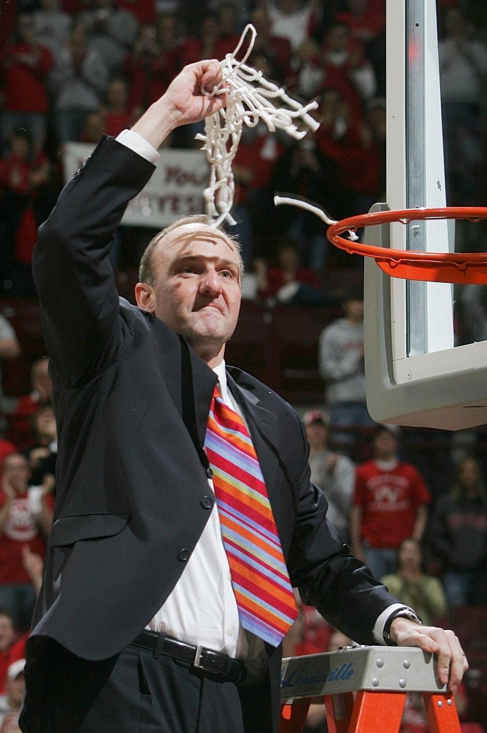 Coach Thad Matta had the honor of making the last cut of the net after Ohio State captured the outright Big Ten title in March 5, 2006.