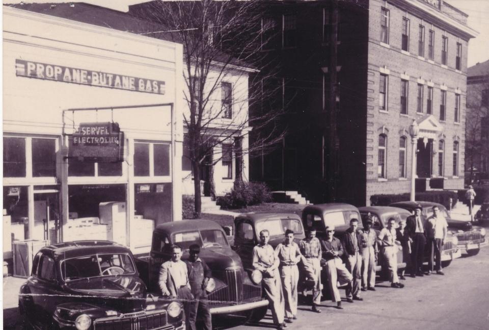 Henderson's first public demonstration of television took place in 1948 at the Henderson Gas Appliance store at 227 N. Main St.