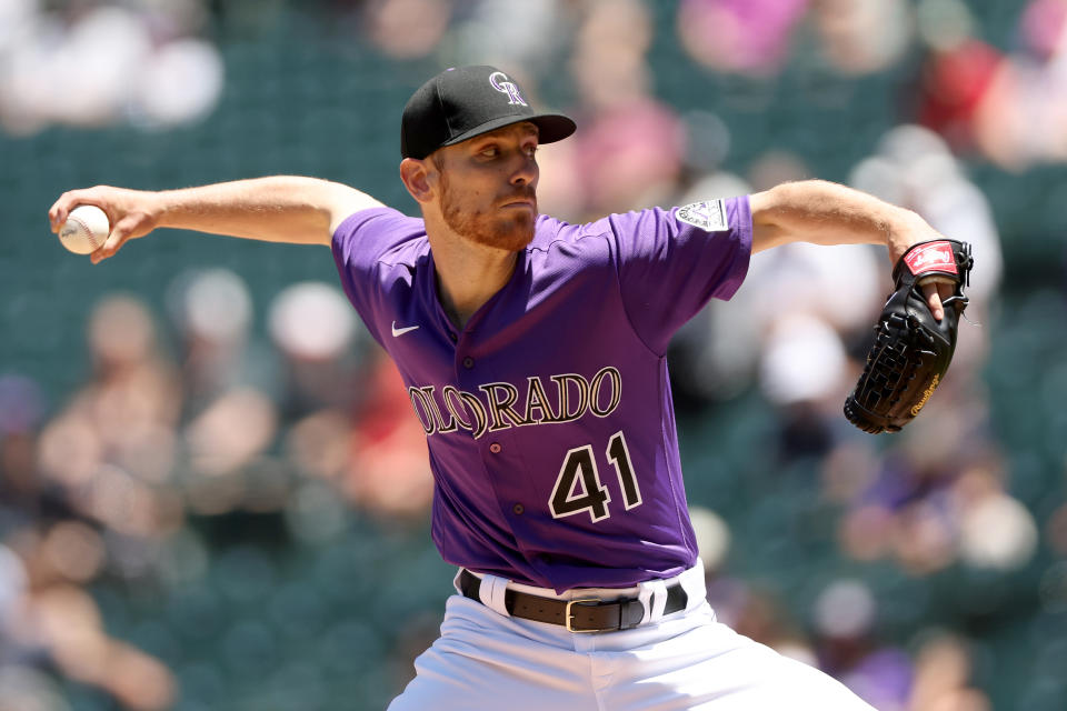 El lanzador abridor Chad Kuhl #41 de los Colorado Rockies tuvo una gran actuación de fantasía el lunes.