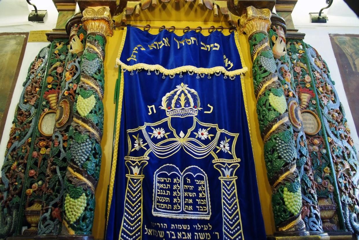 From Reconstructionism to ultra-Orthodoxy, Judaism is richly diverse. <a href="https://www.gettyimages.com/detail/photo/torah-ark-royalty-free-image/160368465?phrase=torah&adppopup=true" rel="nofollow noopener" target="_blank" data-ylk="slk:MendyHechtman/iStock via Getty Images;elm:context_link;itc:0;sec:content-canvas" class="link ">MendyHechtman/iStock via Getty Images</a>