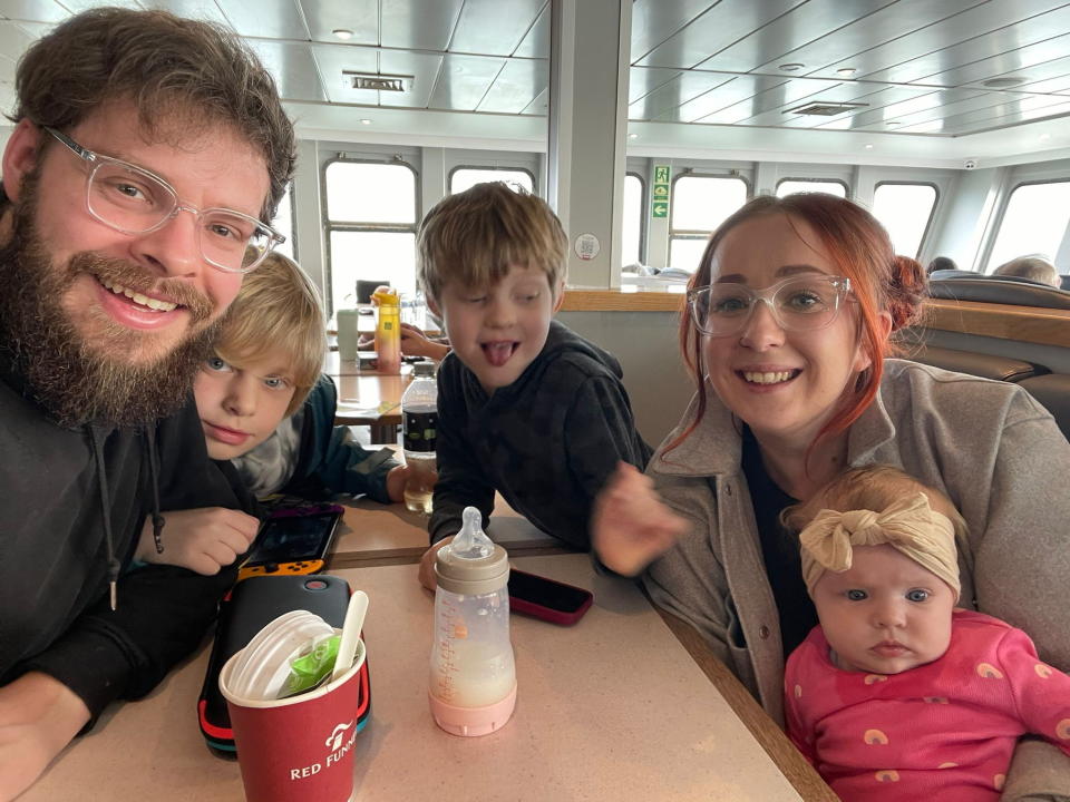 Arlo with parents Megan Brimson, father Ricahrd and siblings. (The Childhood Eye Cancer Trust/SWNS)