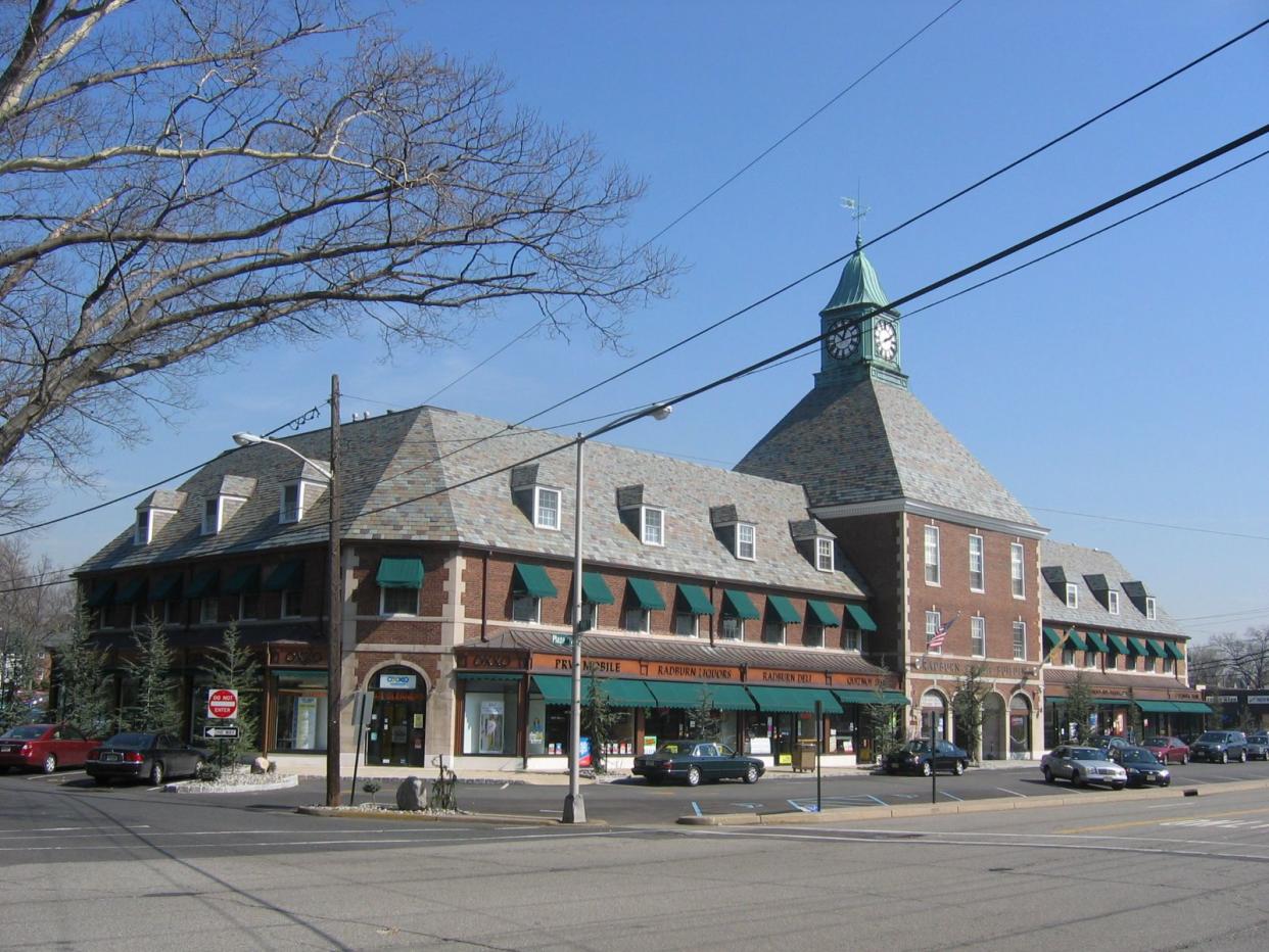 Radburn Plaza in Fair Lawn, New Jersey