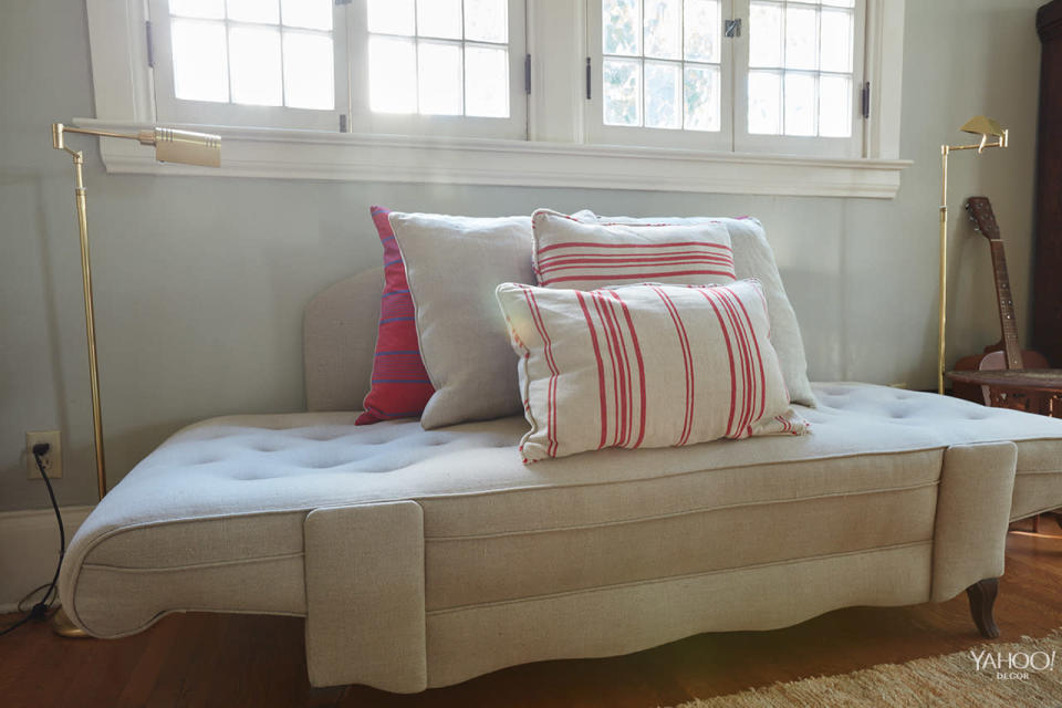 Linen daybed