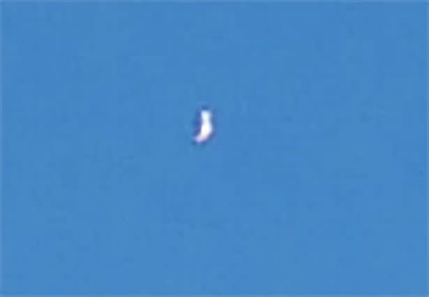 Shape shifting UFO spotted over Houston