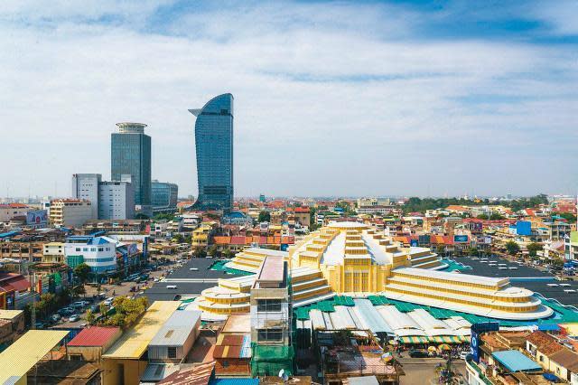 柬埔寨西哈努克港有不少賭場，許多台灣人想去打工，卻被迫加入詐騙集團。圖為柬國中部城市。（東方IC）
