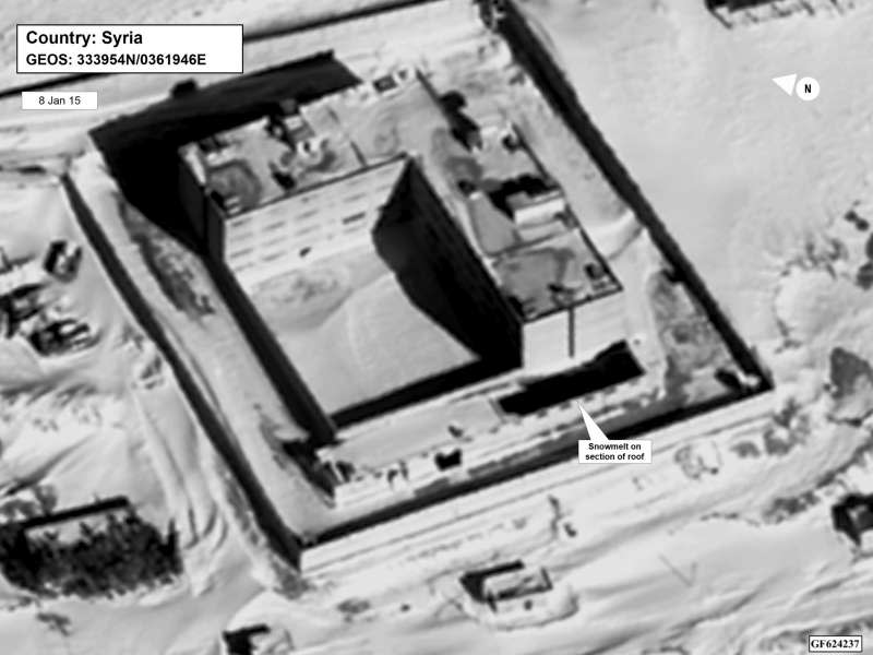 美國拍攝到的敘利亞賽達亞監獄大樓衛星圖（AP）