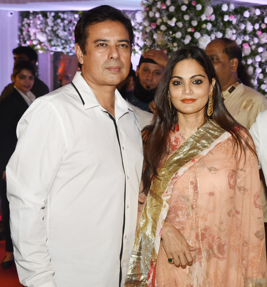 Salman’s sister Alvira Khan along with husband Atul Agnihotri at Baba Siddique’s party.