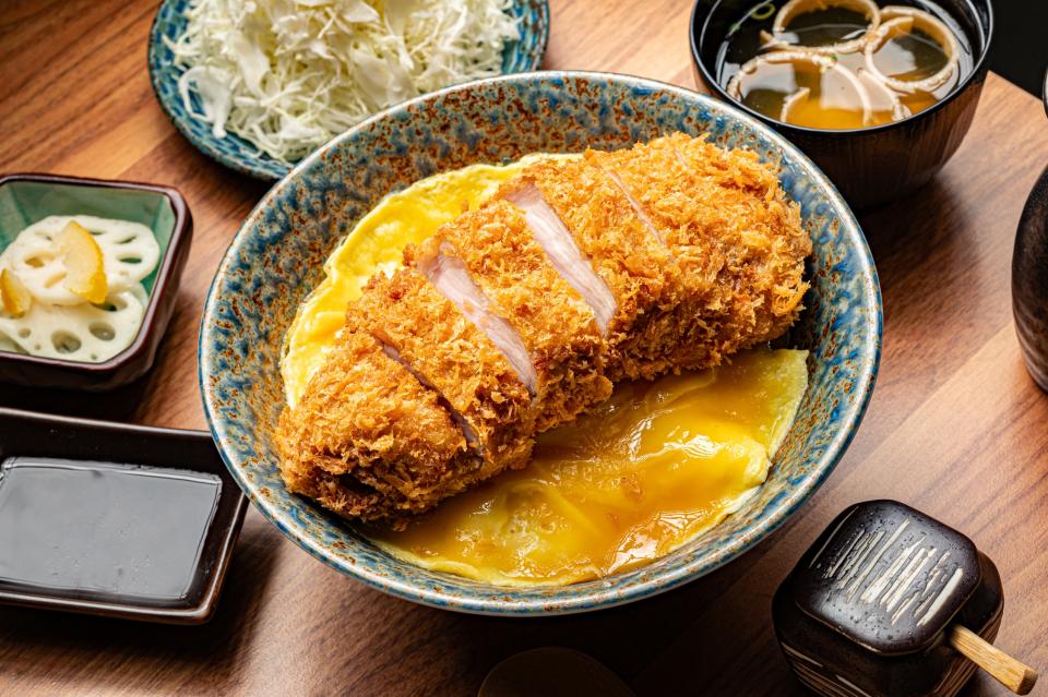 開幕日「大盛炸豬排丼飯」享半價優惠（圖片來源：吉祥道）