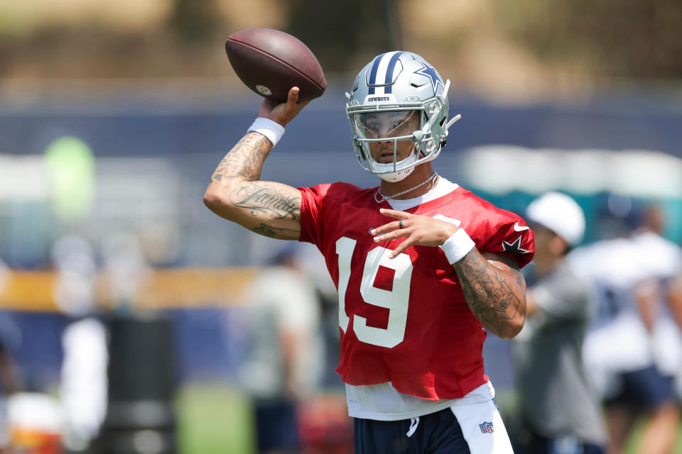 Dallas Cowboys quarterback Trey Lance (19) throws a pass during the team's training camp. (Photo by Brandon Sloter/Icon Sportswire via Getty Images)