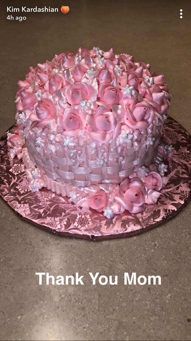 Kris Jenner sent her a delicious rose cake.