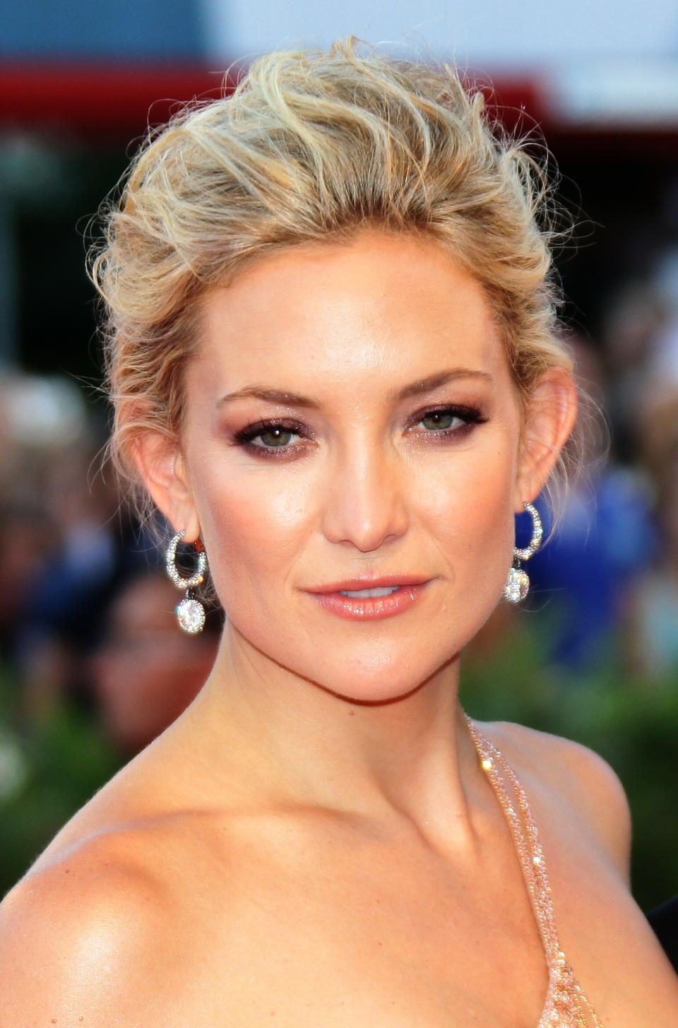 VENICE, ITALY - AUGUST 29: Actress Kate Hudson attends 'The Reluctant Fundamentalist' Premiere And Opening Ceremony during the 69th Venice International Film Festival at Palazzo del Cinema on August 29, 2012 in Venice, Italy. (Photo by Vittorio Zunino Celotto/Getty Images)