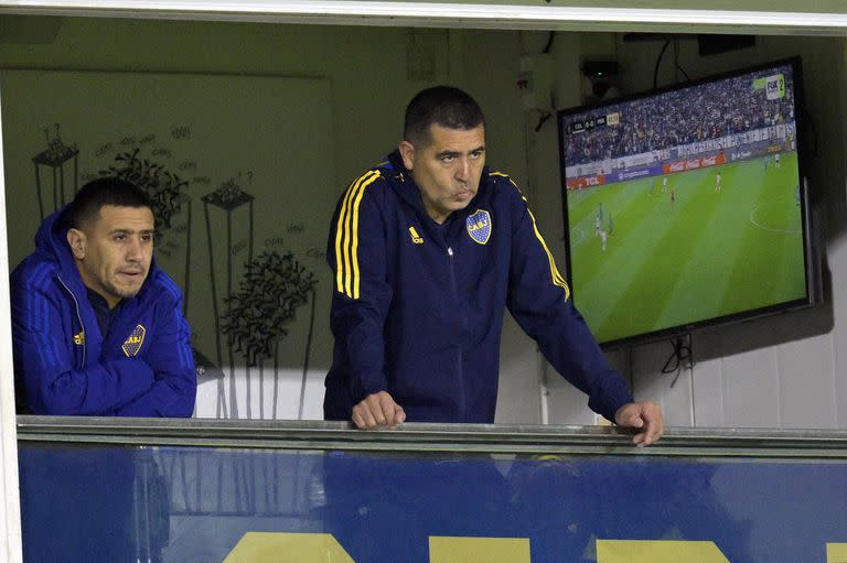 Tras la derrota, Riquelme bajó al vestuario a hablar con el plantel de Boca