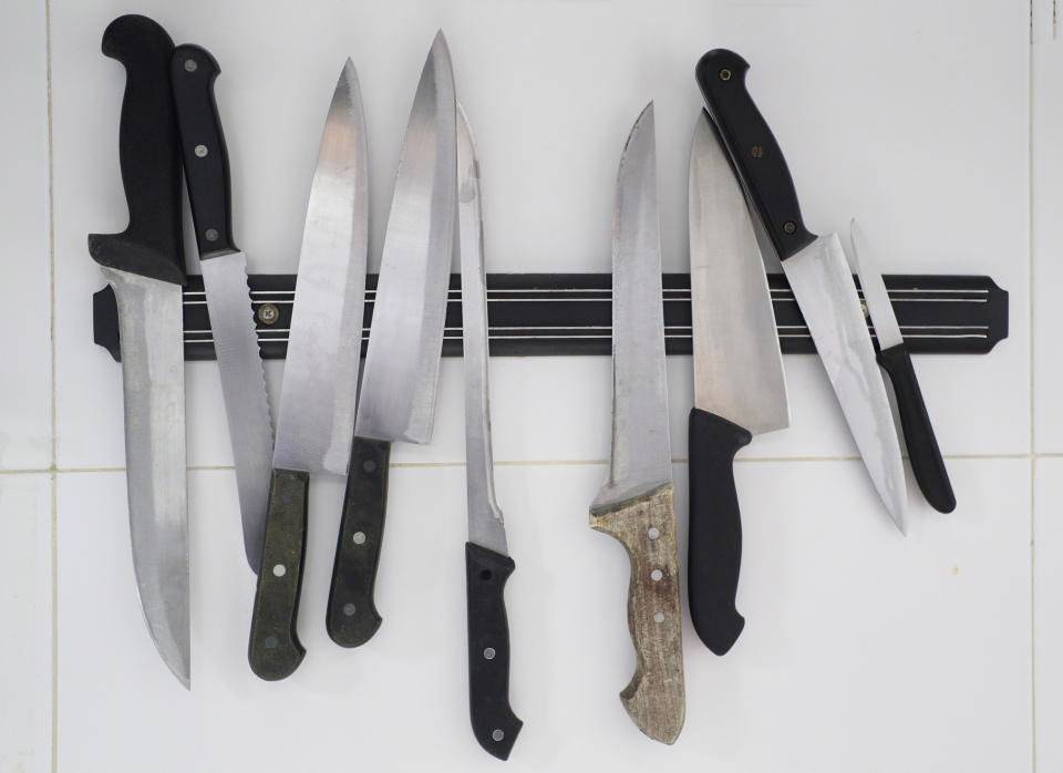 knives