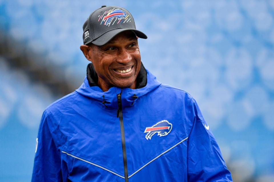 Buffalo Bills defensive coordinator Leslie Frazier walks on the field before a game against the Houston Texans, on Oct. 3, 2021, in Orchard Park, N.Y.