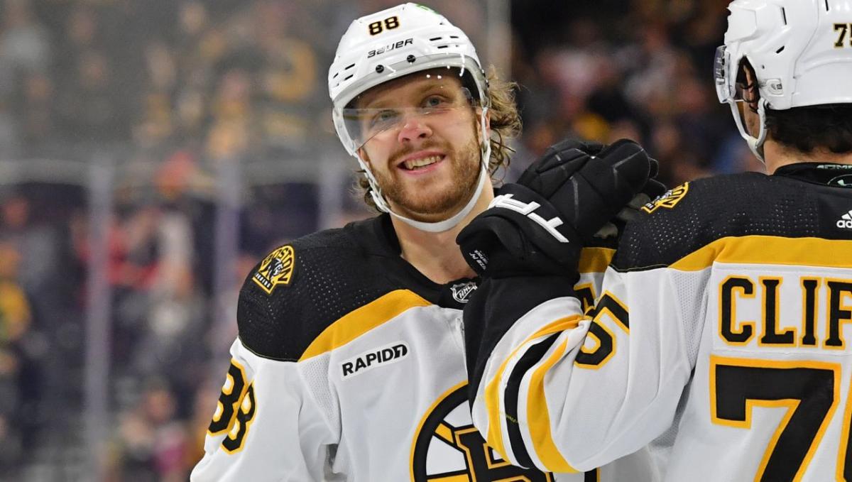 Boston Bruins: David Pastrnak scores milestone point in style