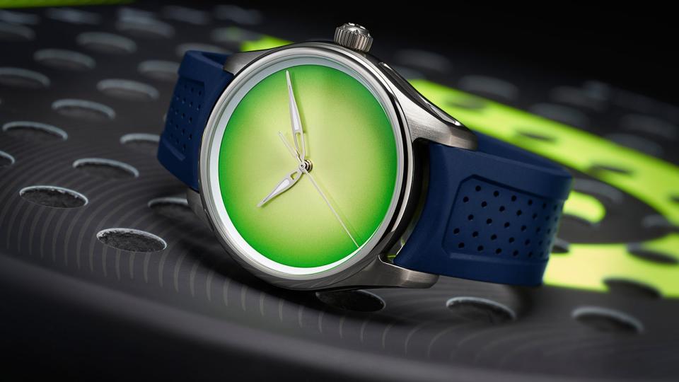 H.MOSER & CIE. Pioneer Centre Seconds Concept Citrus Green，定價NT$561,000。