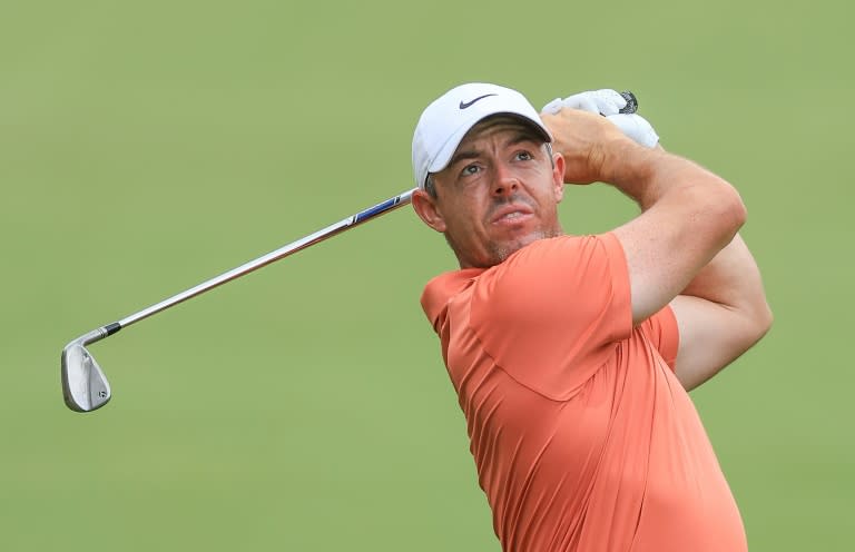 Third-ranked Rory McIlroy of Northern Ireland sank a birdie putt on the 18th hole from nearly 20 feet to grab a share of the lead with Patrick Cantlay after the first round of the US Open at Pinehurst (DAVID CANNON)