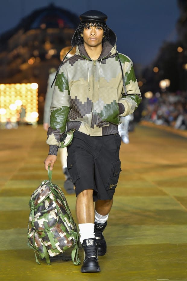 Virgil Abloh Louis Vuitton Men's Spring Summer 2019 Sneakers Sunglasses  Bags Accessories - Fashionista