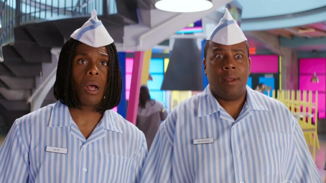  Kel Mitchell and Kenan Thompson in Good Burger 2. 