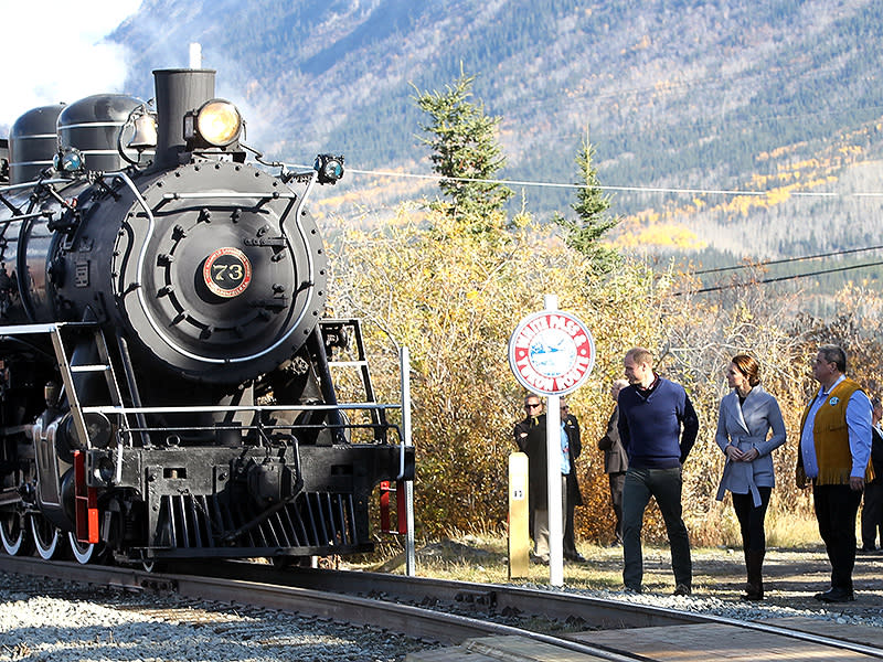 See 3 Generations of Royals Hop the Canadian Rails!| The British Royals, The Royals, Kate Middleton, Prince William