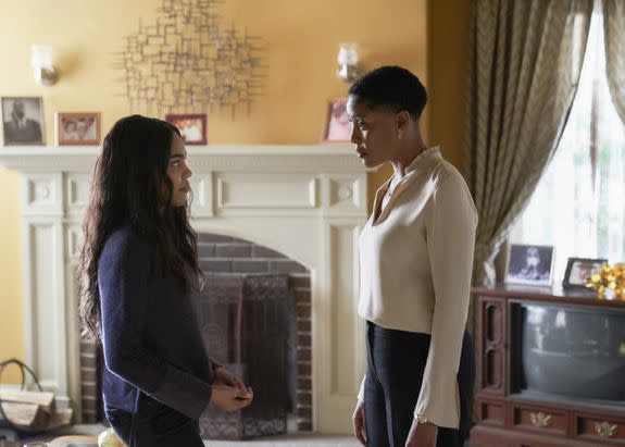 Jennifer Pierce (China Anne McClain) and Lynn Stewart (Christine Adams) represent the dynamic of a mother and daughter relationship.