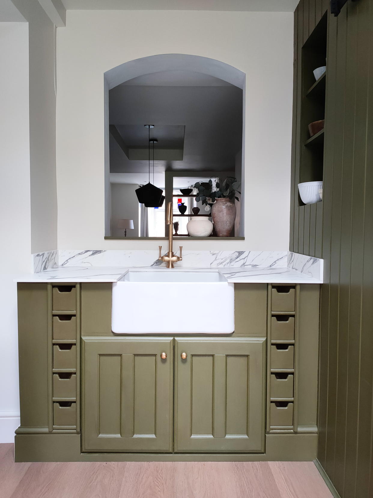 The butler sink was free from a neighbour. (Louise Horton/SWNS)