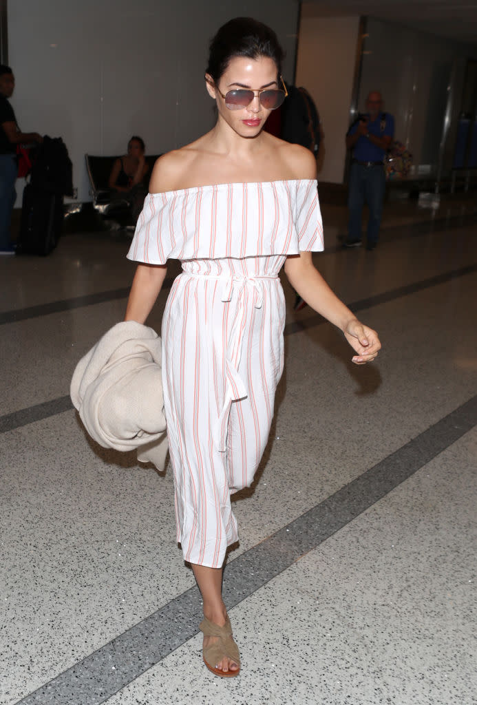 <p>Jenna Dewan at LAX on Aug. 8. (Photo: Bauer-Griffin/GC Images) </p>