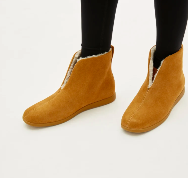 Everlane just released their first-ever slippers — and both pairs look so cozy.