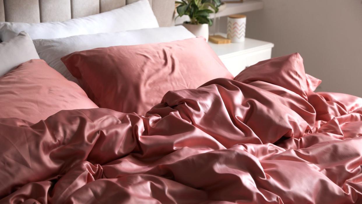 silk bedding