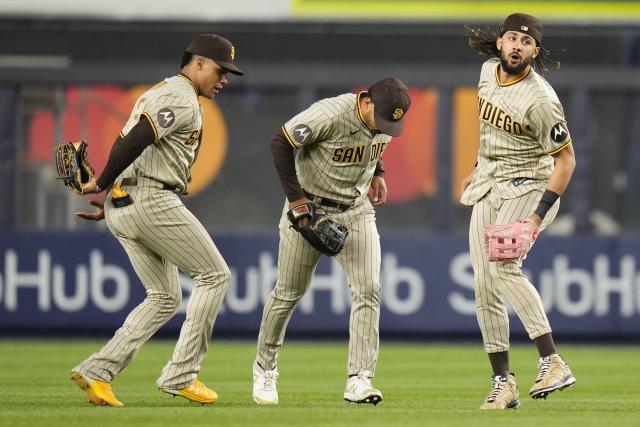 Two-run homers by Juan Soto, Fernando Tatis Jr. power Padres over Yankees -  Newsday