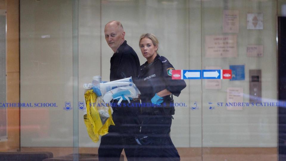 DEAD BODY SYDNEY CBD