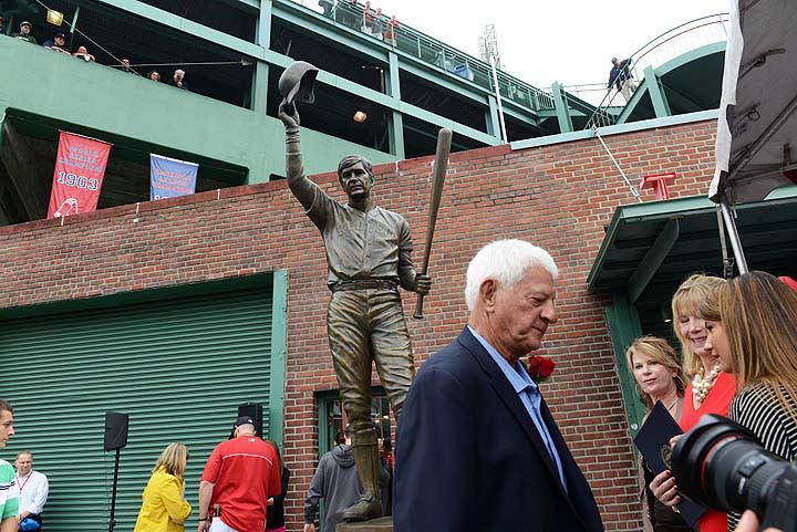 Boston Red Sox honored Carl Yastrzemski with a statue outside Fenway Park -  ESPN