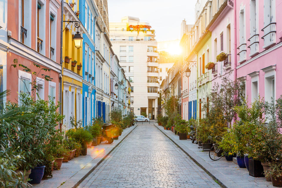 La rue Crémieux à Paris