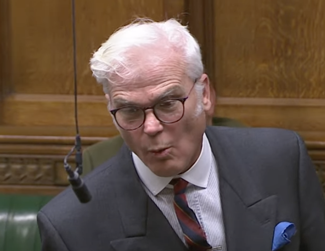 Desmond Swayne questioned the government's decision to bring back mandatory mask wearing in some public spaces (ParliamentTV)