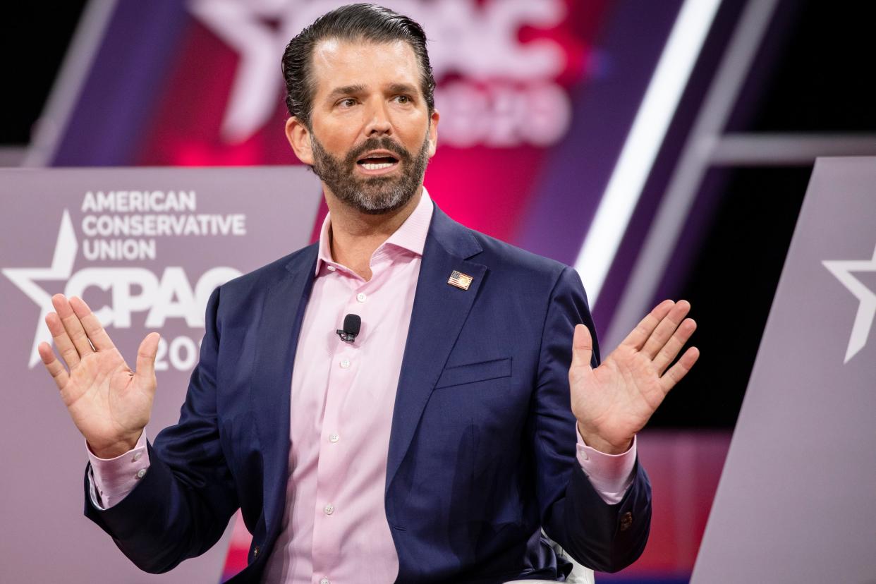 <p>NATIONAL HARBOR, MD - 28 DE FEBRERO: Donald Trump Jr., hijo del presidente Donald Trump, habla en el escenario durante la Conferencia de Acción Política Conservadora 2020 (CPAC) organizada por la Unión Conservadora Estadounidense el 28 de febrero de 2020 en National Harbor, MD. </p> (Foto de Samuel Corum / Getty Images)